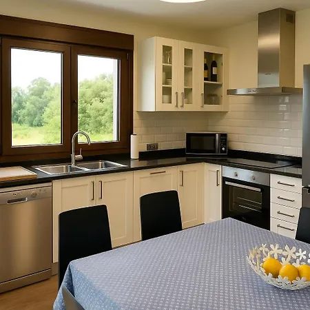 Holiday home Laurel De Gulpiyuri De Llanes