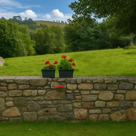 Laurel De Gulpiyuri De Llanes